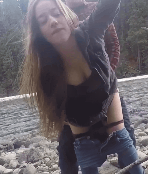 daughter-niece-fun-(4).gif