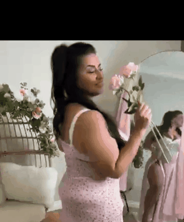 b9e341bd0dbd47a9bebe74fc6cee53f9.gif